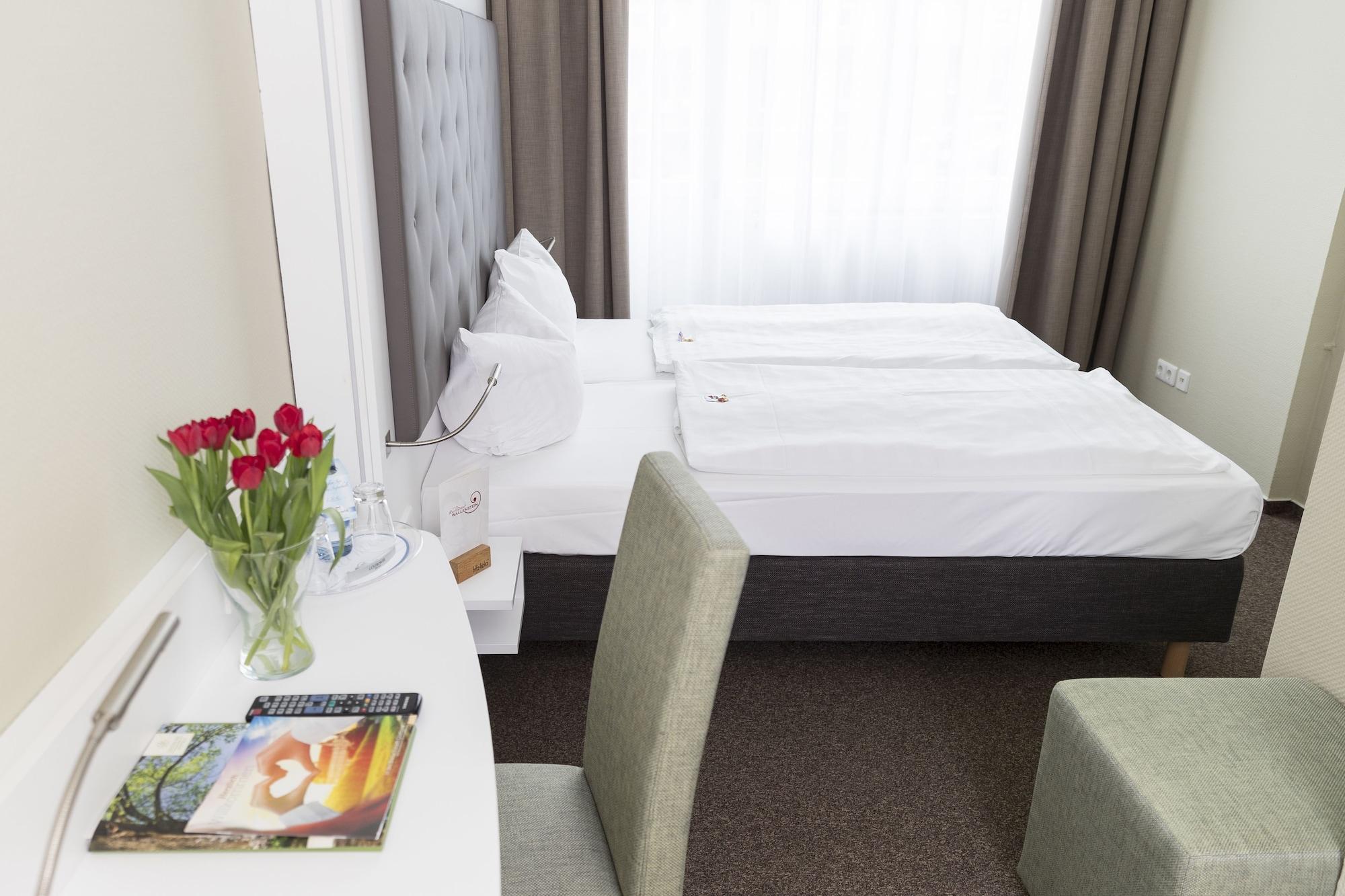 Hotel Am Schlosspark Güstrow Buitenkant foto