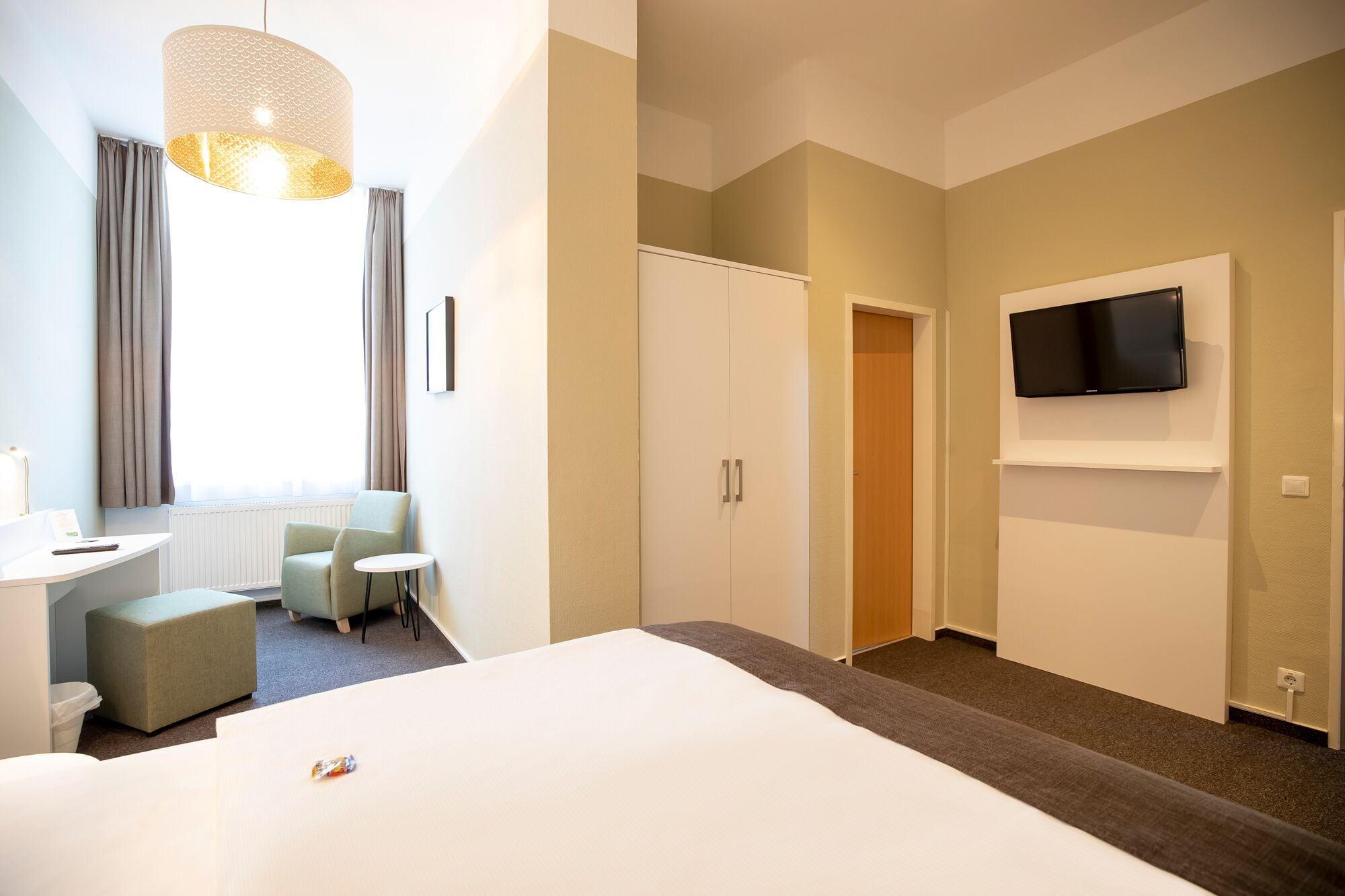 Hotel Am Schlosspark Güstrow Buitenkant foto