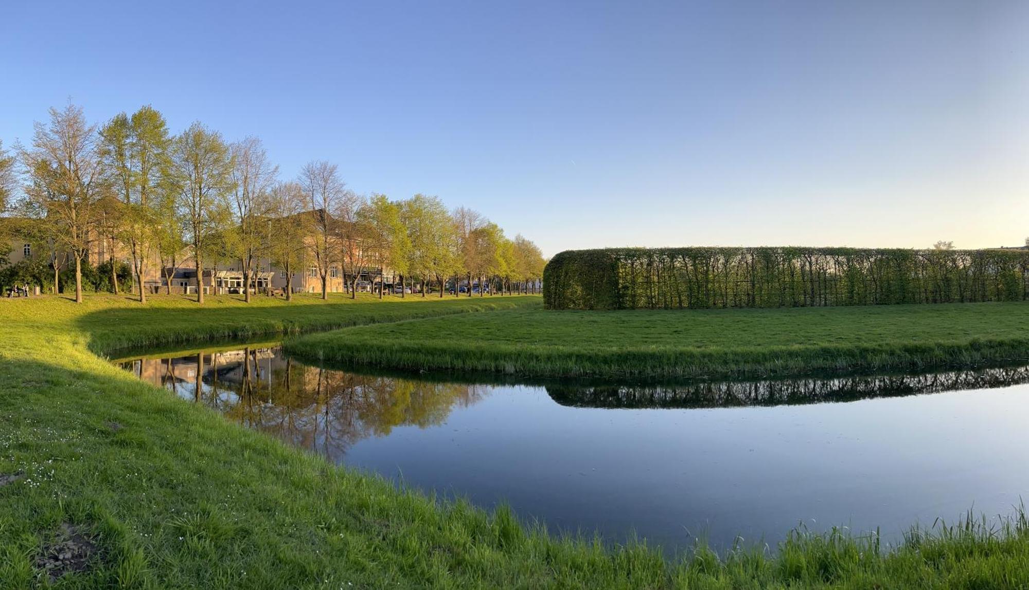 Hotel Am Schlosspark Güstrow Buitenkant foto