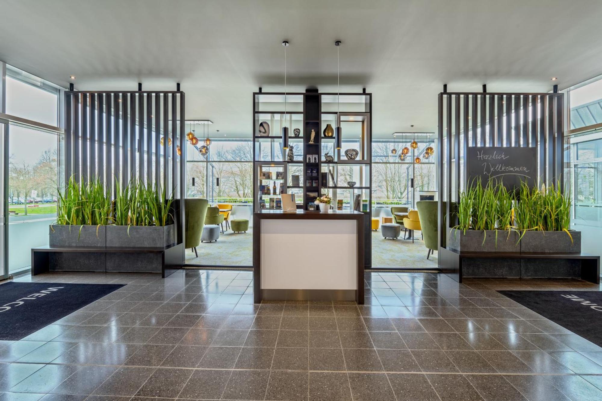 Hotel Am Schlosspark Güstrow Buitenkant foto